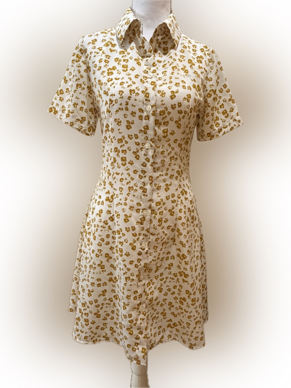 Button Down Collared White Sun Mini Dress with Gold Flower Pattern Size XS